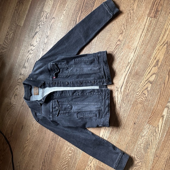 Levi's Jackets & Blazers - Levi’s faded Black Denim jacket.